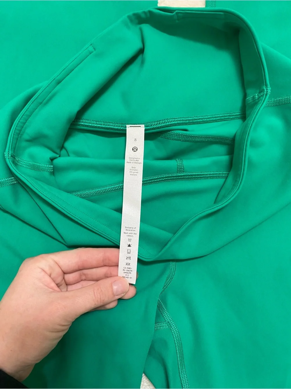 NWOT Lululemon Groove Super-High-Rise Flared Pant Nulu Kelly Green Sz 8